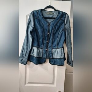 Stylish Blue Denim Women's Jacket